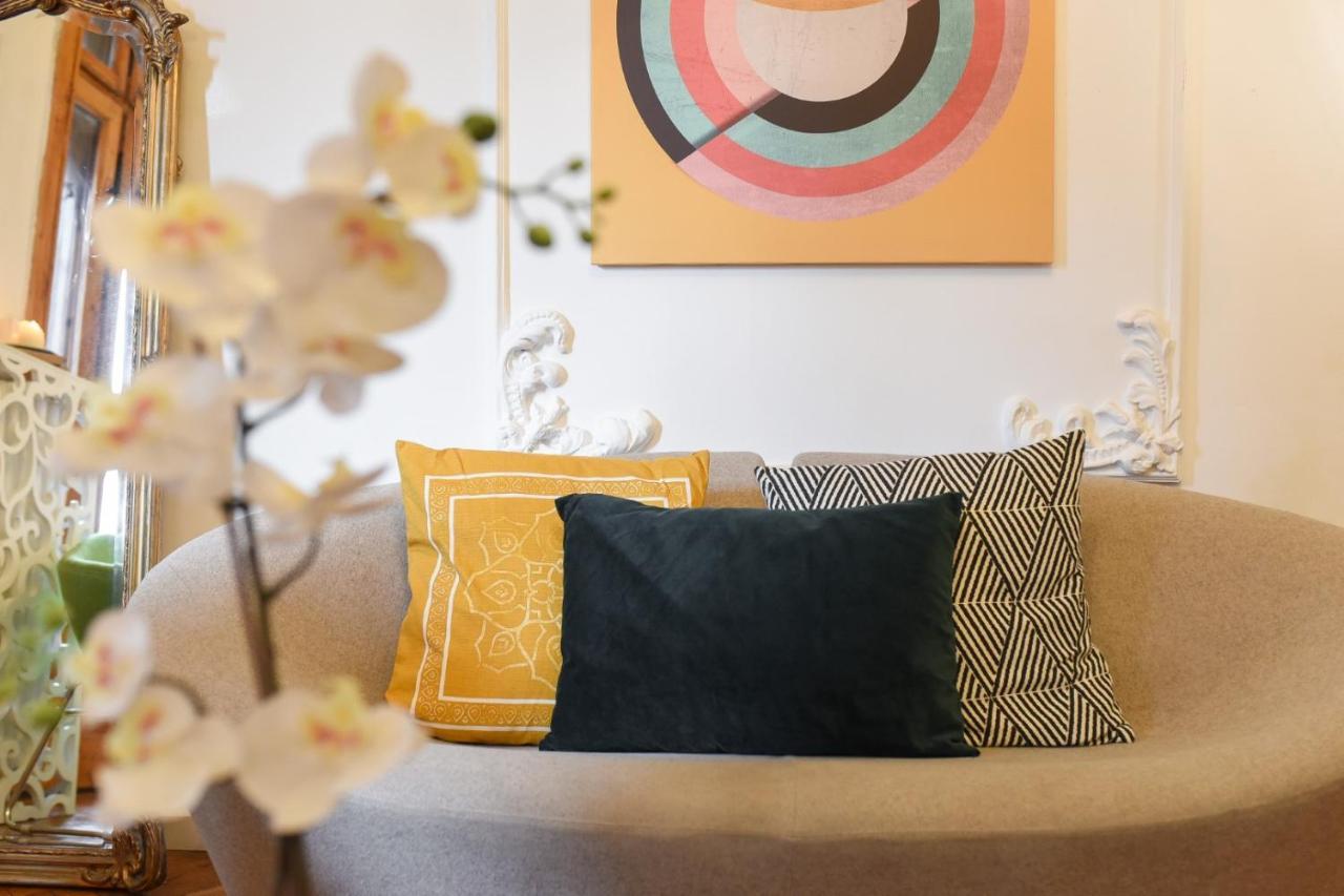 Vintage Elegance, Modern Comfort: 1Br Apartment Overlooking Calea Victoriei Βουκουρέστι Εξωτερικό φωτογραφία